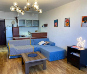 Spacious & Stylish Central Studio
